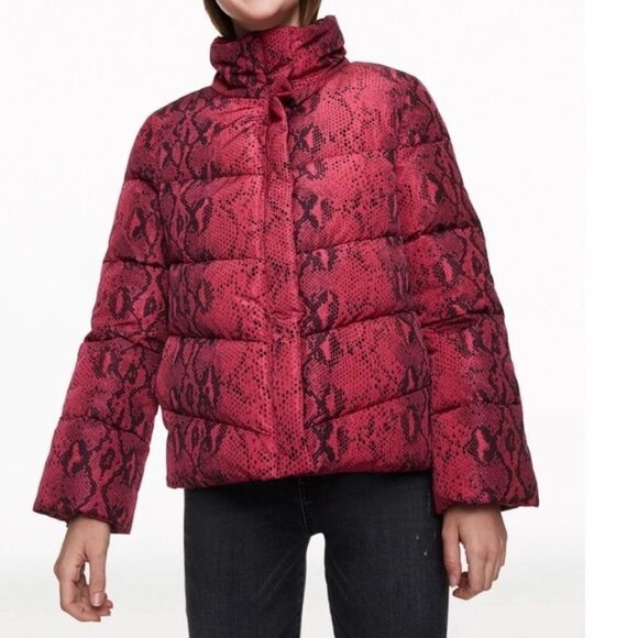 Betsey Johnson Snake Print Quilted Puffer Coat size S - Picture 1 of 8